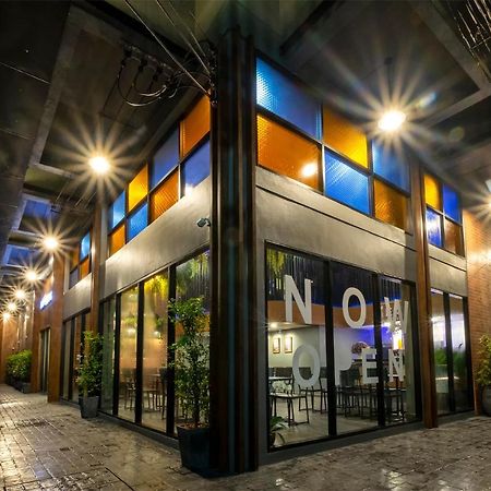 A Pousada Bed Friends Poshtel Chiang Rai Exterior foto